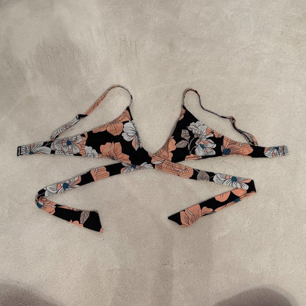 Floral Pattern Bikini Top
